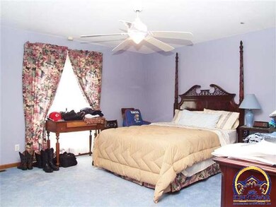 9335 SW 61st St, Topeka, KS 66610 - photo 6