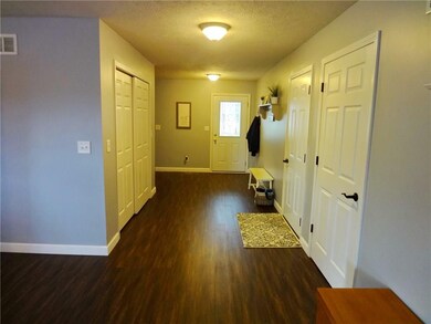 1214 W Tarkington Dr, Greensburg, IN 47240 - photo 3