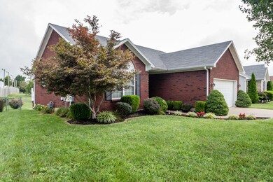 184 Aulbern Dr W, Mount Washington, KY 40047 - photo 2