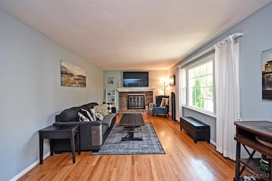 809 Carini Ln, Cincinnati, OH 45218 - photo 6