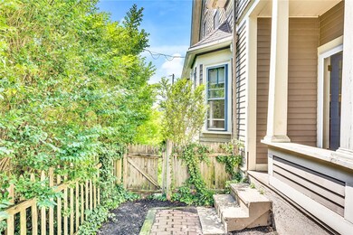 62 Blodgett Ave, Pawtucket, RI 02860 - photo 6