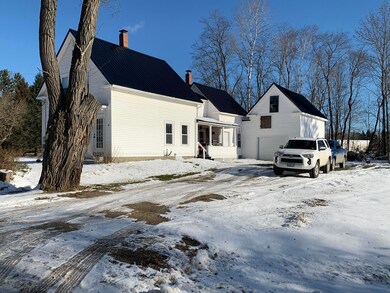 18 Forest St, Dover Foxcroft, ME 04426 - photo 4