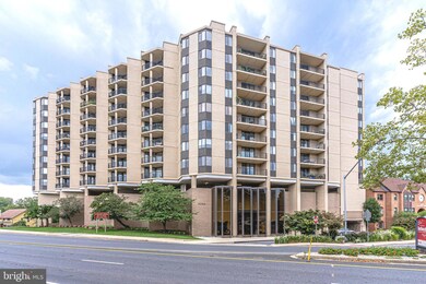 The Riviera unit 605, Bethesda, MD 20815 - photo 2