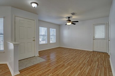 1722 Redwing Haven Dr, Houston, TX 77009 - photo 5