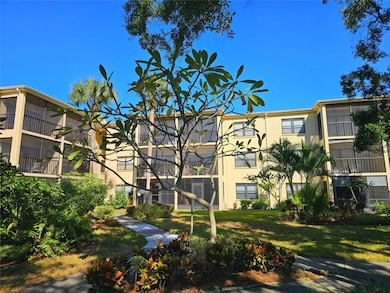 425 30th Ave W unit C206, Bradenton, FL 34205 - photo 4