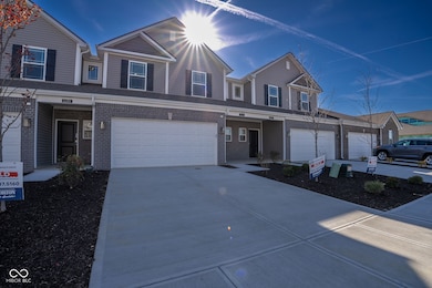 6275 Wasco Dr, Whitestown, IN 46075 - photo 2