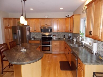 18 Liberty Way, Clifton Park, NY 12065 - photo 4