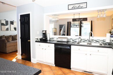 5512 Pennfine Dr, Raleigh, NC 27610 - photo 6