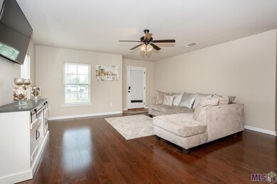 4306 Sugar Hollow Ln, Addis, LA 70710 - photo 3