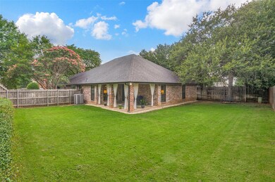 1005 Carousel Dr, Bedford, TX 76021 - photo 5