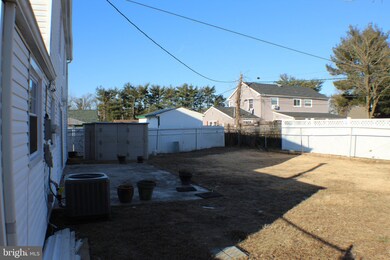 54 Bendix Ln, Willingboro, NJ 08046 - photo 5