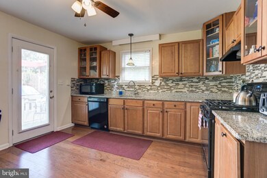 638 Murdock Rd, Baltimore, MD 21212 - photo 3