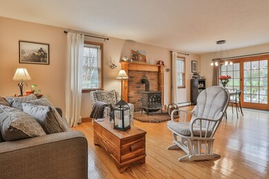 17 Newton Rd, Amesbury, MA 01913 - photo 4