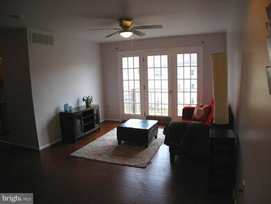 9463 Fairfax Blvd unit 302, Fairfax, VA 22031 - photo 3