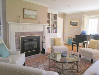 w/gas fireplace