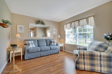 24 Crater Lake Rd Howell NJ-large-012-18