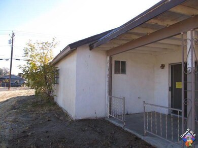 16486 Hughes Rd, Victorville, CA 92395 - photo 3