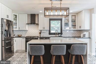 3908 Estel Rd, Fairfax, VA 22031 - photo 2