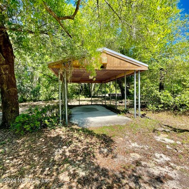 127 Bluegill Dr, Interlachen, FL