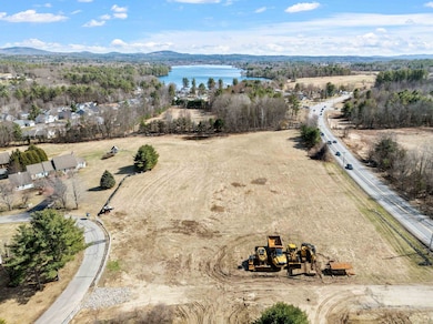 47 Clover Ln, Laconia, NH 03246 - photo 4