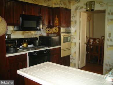 12810 Teaberry Rd, Silver Spring, MD 20906 - photo 3