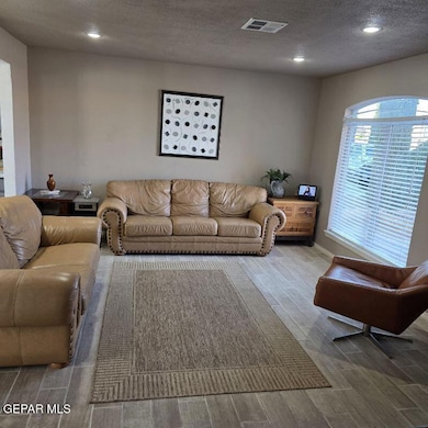 12248 Holy Springs, 10