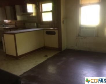 9799 Fm 935, Troy, TX 76579 - photo 2