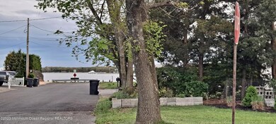 115 Pinewood Rd, Toms River, NJ 08753 - photo 3