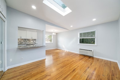 6715 Polk St unit 12, West New York, NJ 07093 - photo 4