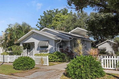 412 Beltrees St, Dunedin, FL 34698 - photo 4