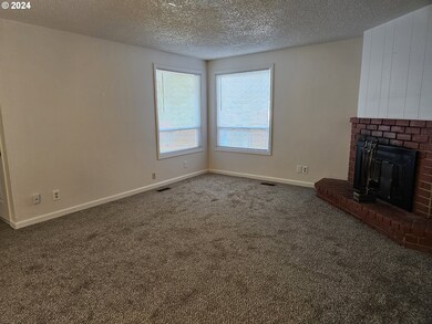 1180 Shipping St NE, Salem, OR 97301 - photo 3