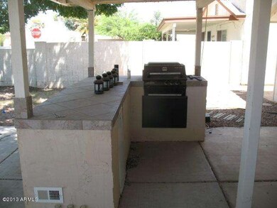BUILT IN BBQ GRILL