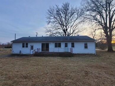 1405 S Clinton Rd, Caseyville, IL 62232 - photo 4