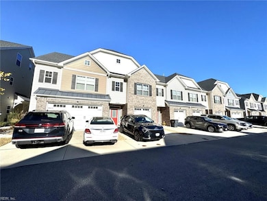 4740 Kilby Dr unit 10, Virginia Beach, VA 23456 - photo 2