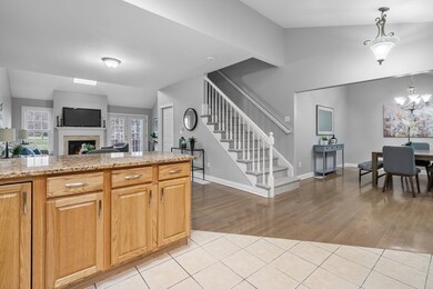 27 Juniper Ln, Hanover, MA 02339 - photo 5
