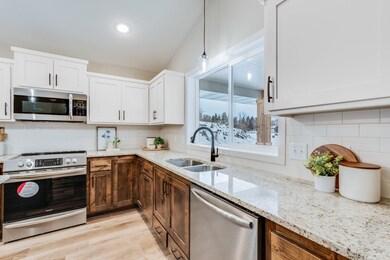 38965 Elm Ct, North Branch, MN 55056 - photo 5