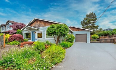 1036 Daley St, Edmonds, WA 98020 - photo 3