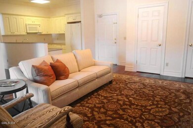 2 Dearfield Dr unit 2e, Greenwich, CT 06831 - photo 5