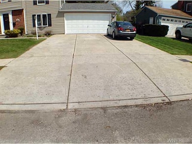 515 Meadowbrook Dr, North Tonawanda, NY 14120 - photo 2