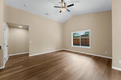 1025 River Mist Ln, Grants Pass, OR 97527 - photo 2