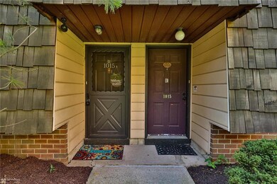 1015 Village Round unit D, Allentown, PA 18106 - photo 3