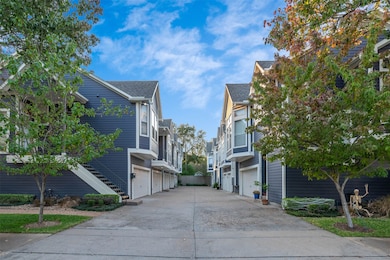 735 Arlington St unit 2, Houston, TX 77007 - photo 3