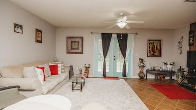 8175 Shooter Ln, Laurel Hill, FL 32567 - photo 6