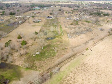 2913 County Road 179, Alvin, TX 77511 - photo 2