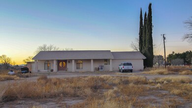 11580 N Loop Dr, Socorro, TX 79927 - photo 6