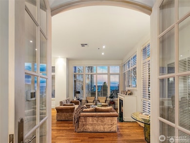 The Ellington unit 113, Seattle, WA 98121 - photo 3