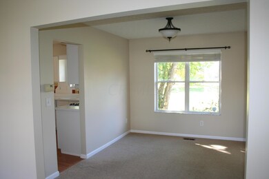 5698 Hathaway Ct, Dublin, OH 43016 - photo 6