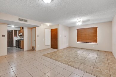 1085 Green Lilac Cir, El Paso, TX 79915 - photo 7