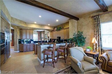 Family/Kitchen