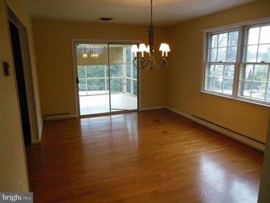 530 S Nursery Ave, Purcellville, VA 20132 - photo 7